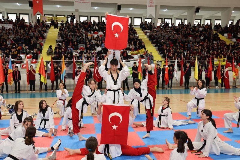 19 Mayıs Atatürk’ü Anma, Gençlik ve Spor Bayramı, Gebze’de Coşkuyla Kutlandı
